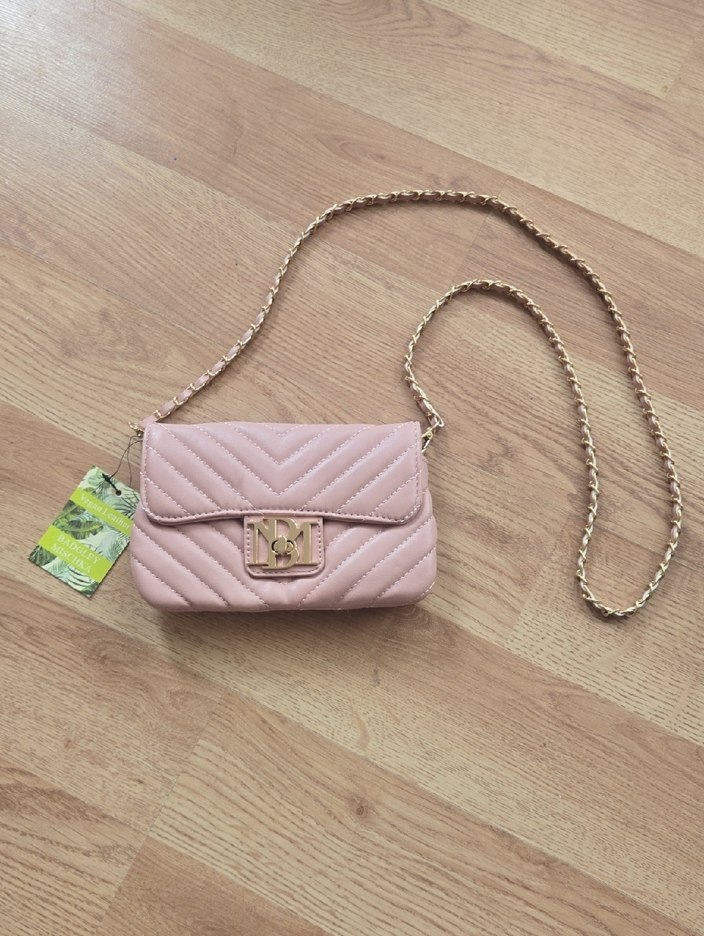🧁Badgley Mischka Pink Chain Crossbody Bag